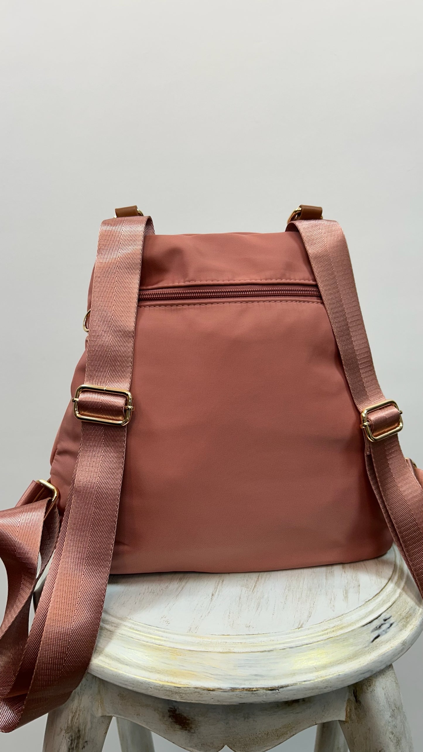 MOCHILA ANTIRROBO ROSA