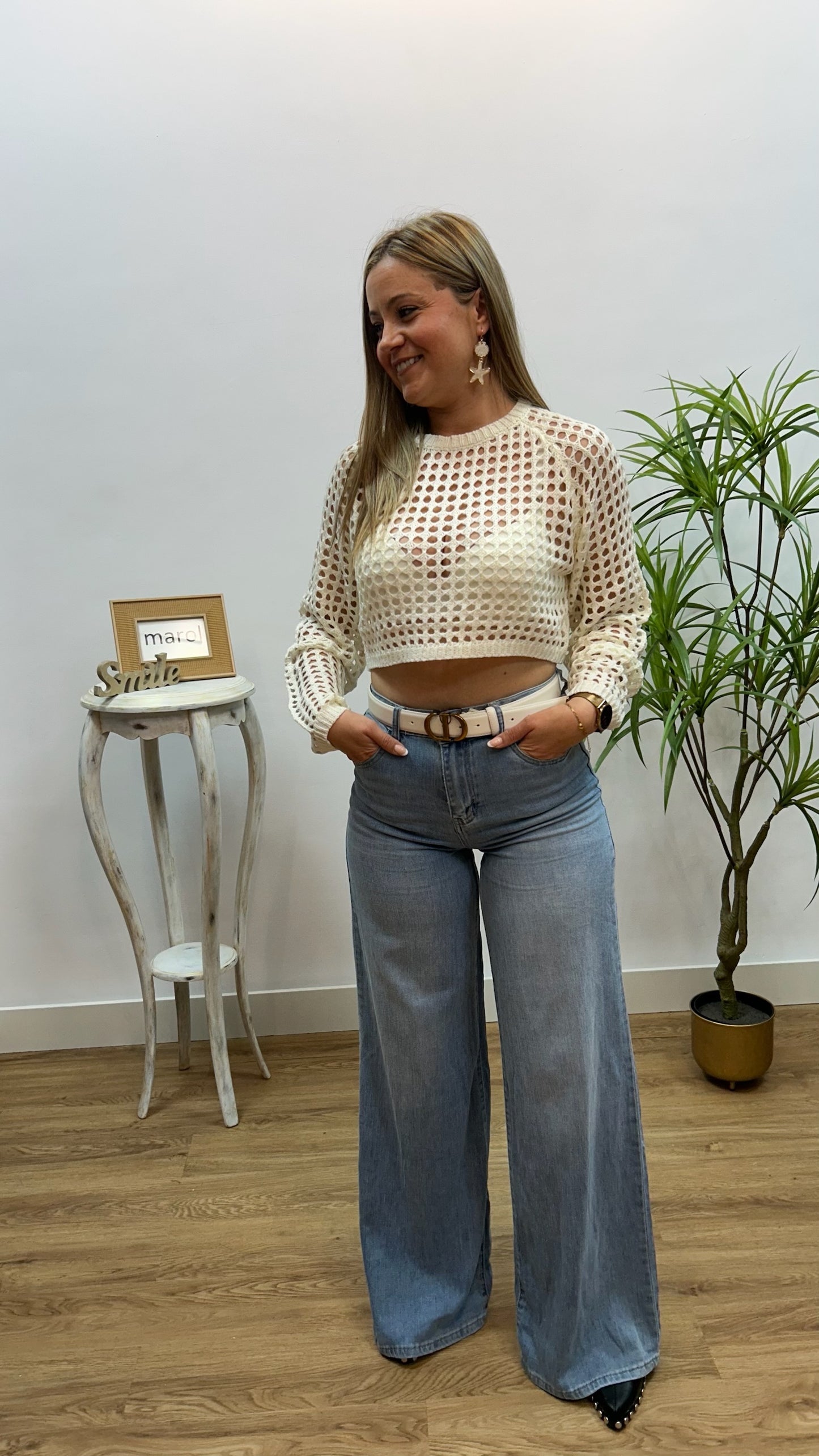 TOP PUNTO CALADO BEIGE