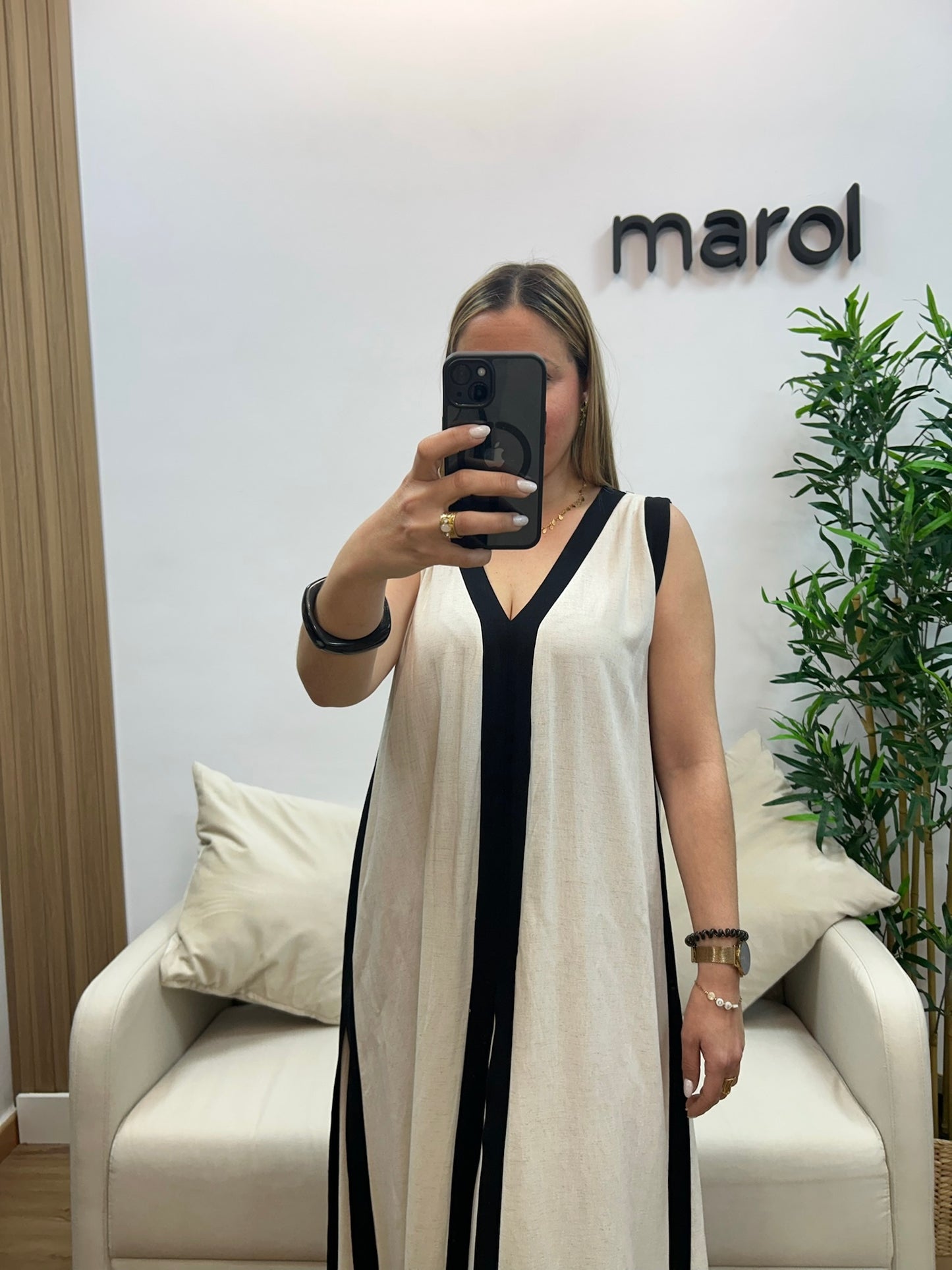 VESTIDO LINO ESCOTE PICO
