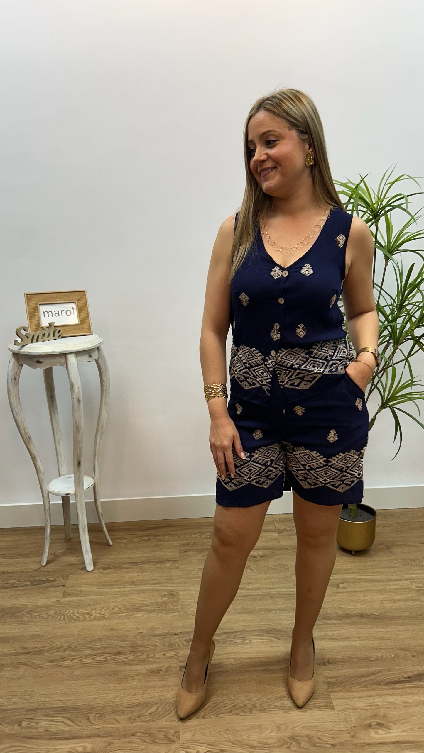 CONJUNTO BORDADO BERMUDA AZUL