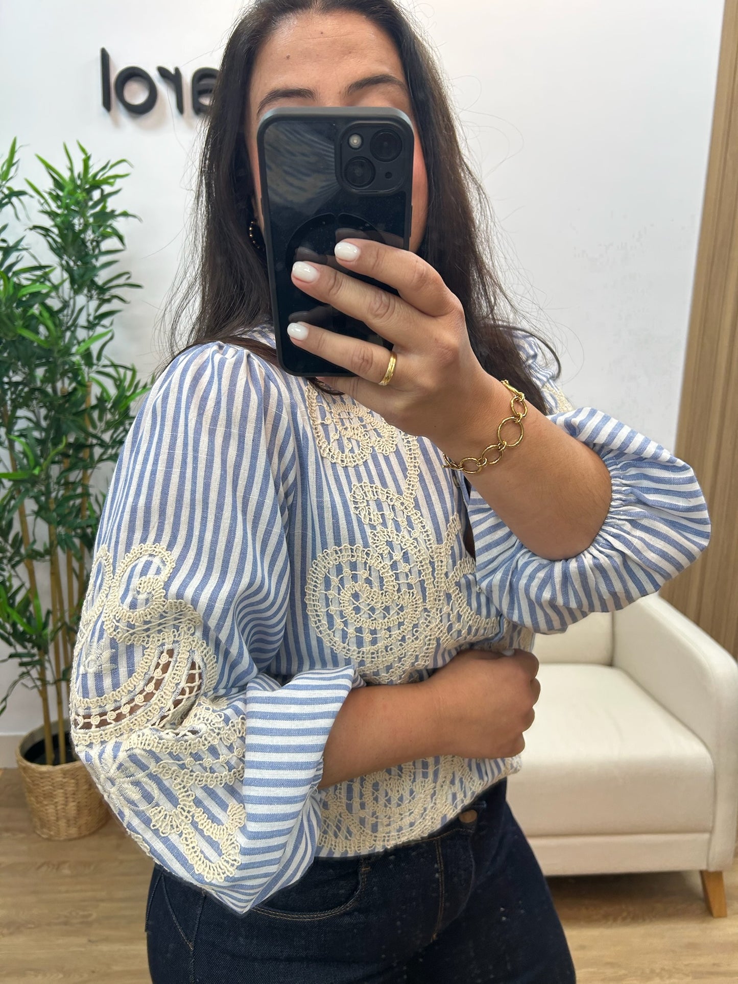 CAMISA BORDADA RAYAS