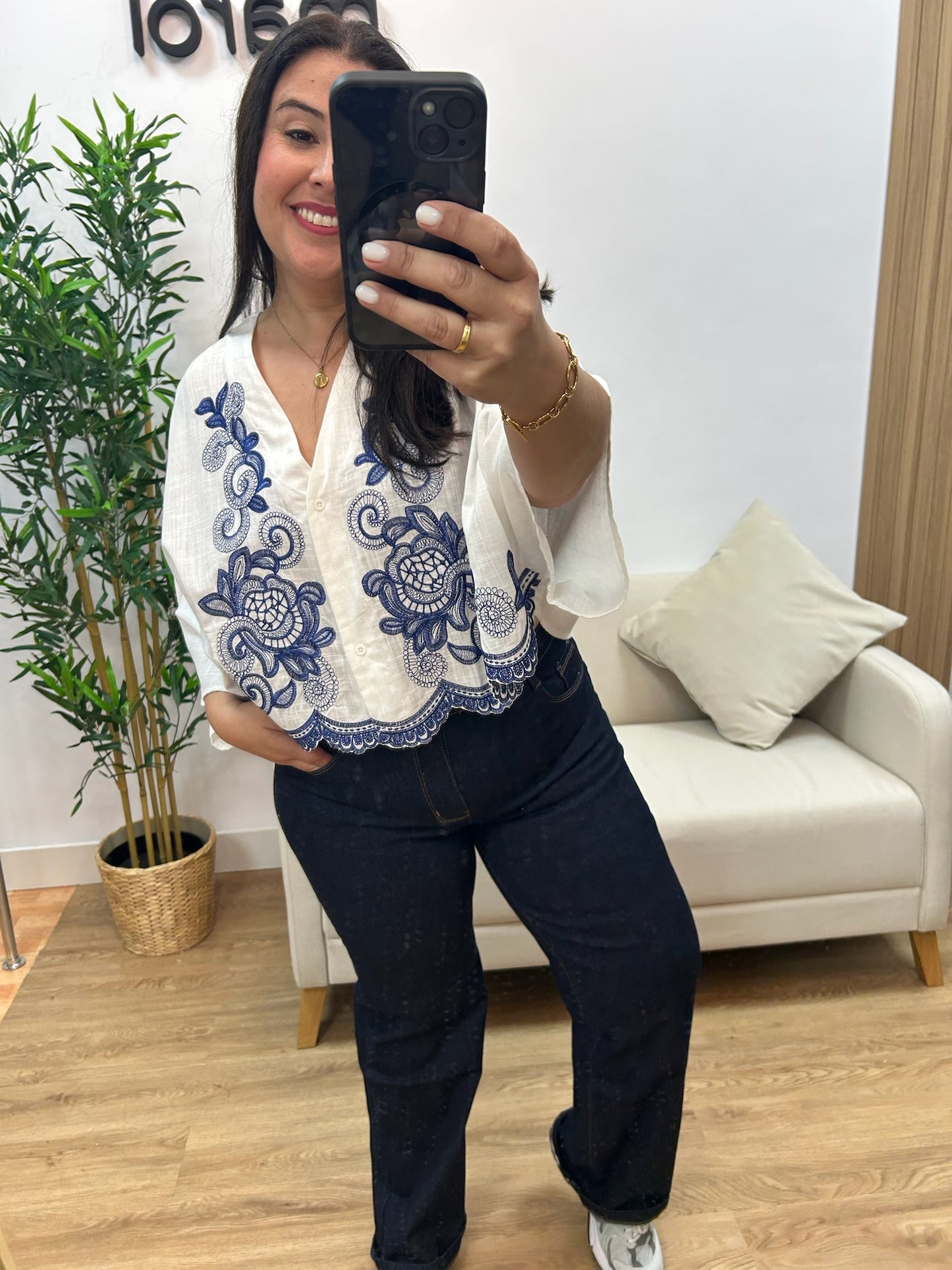 BLUSA BORDADA AZUL