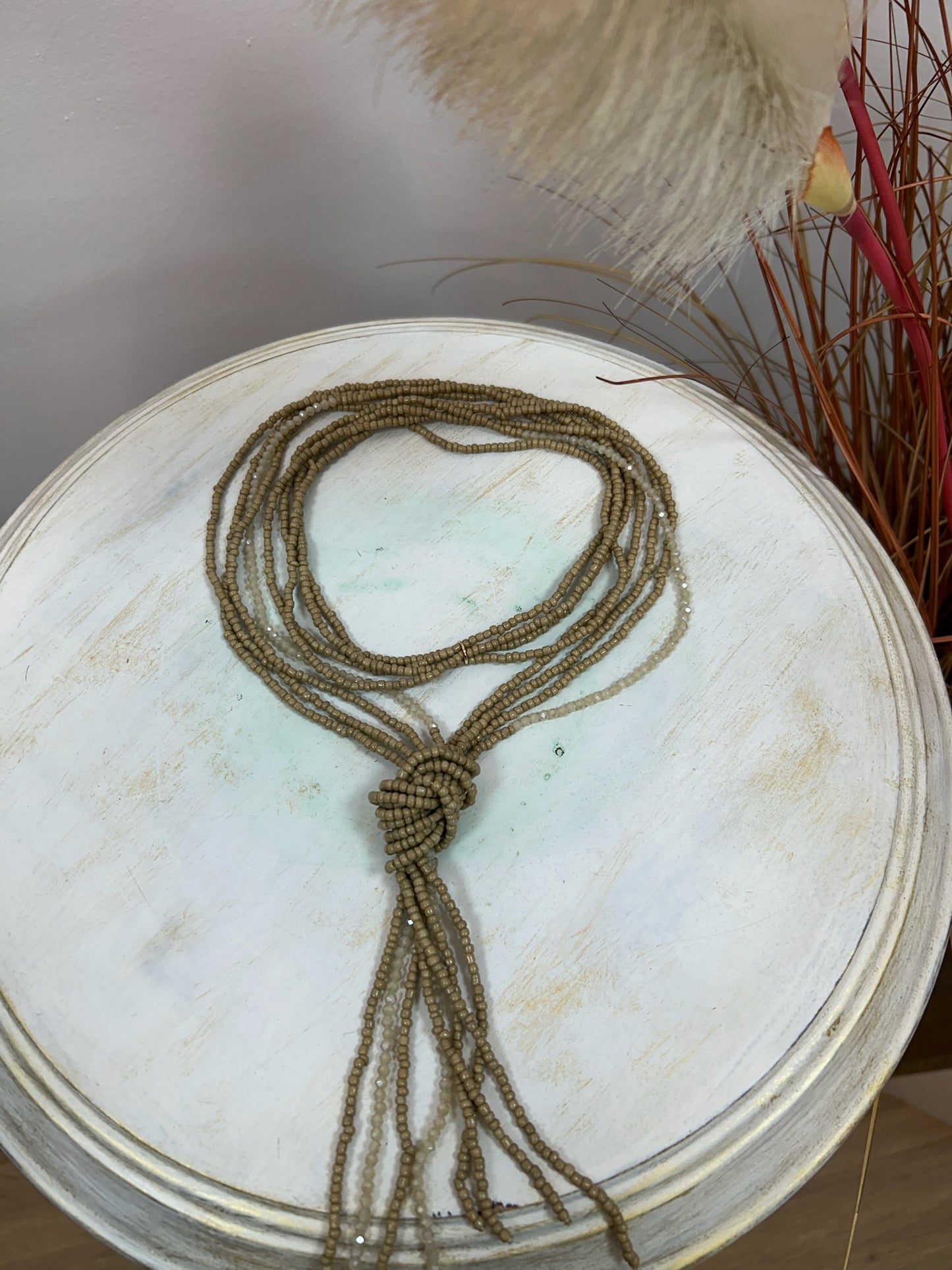 COLLAR ABALORIOS NUDO CAMEL