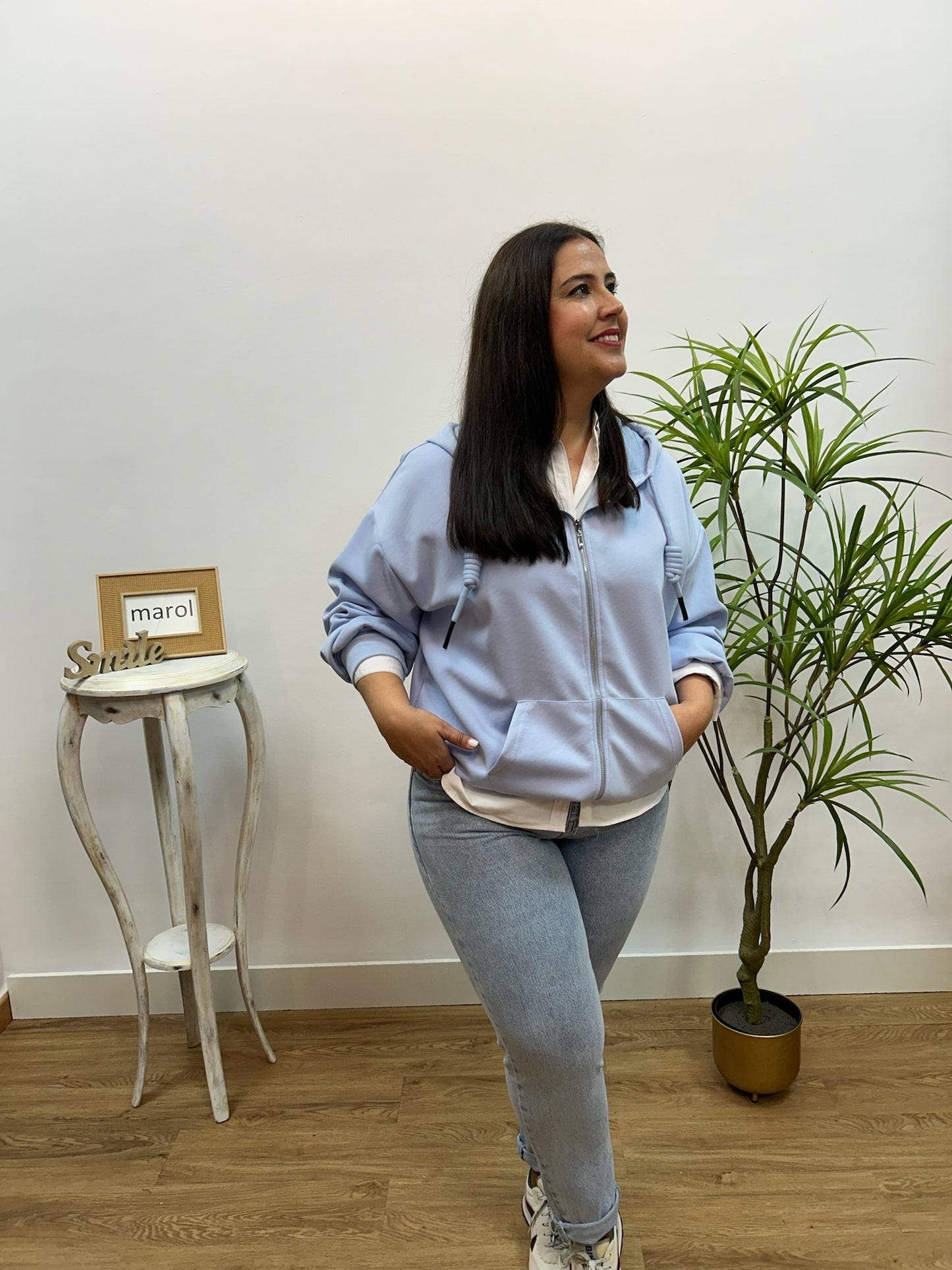 SUDADERA CAPUCHA CELESTE