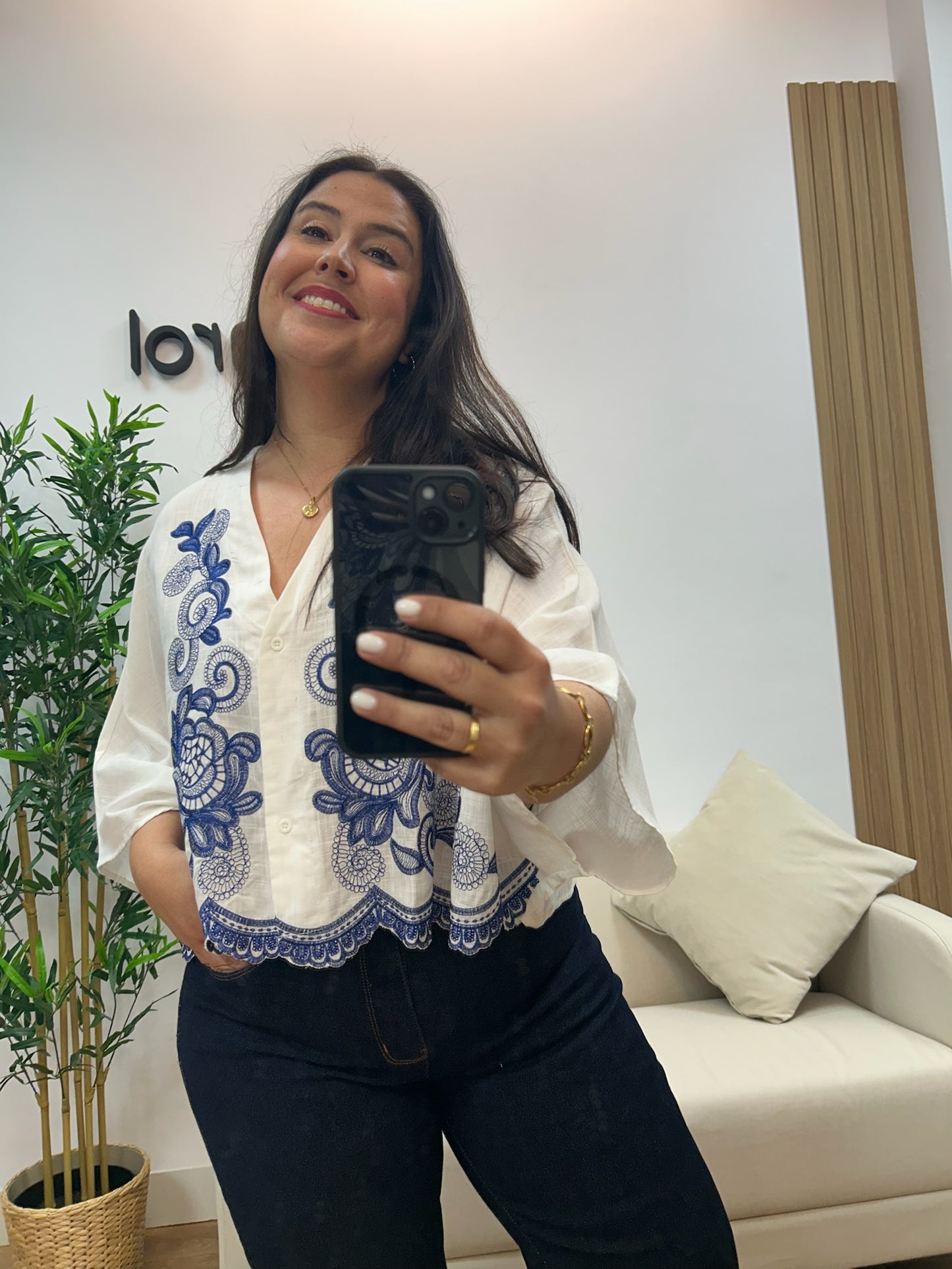 BLUSA BORDADA AZUL