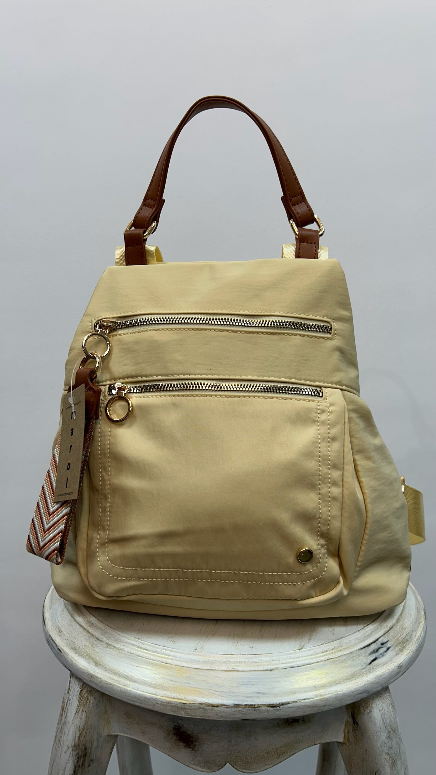 MOCHILA ANTIROBO AMARILLA