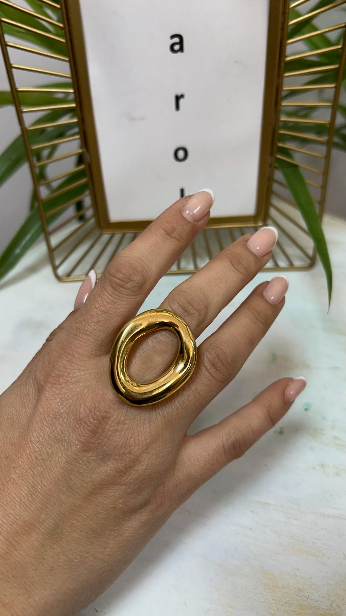 ANILLO OVALADO DORADO